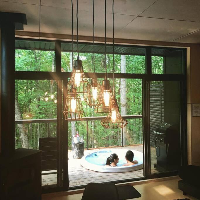 Cabin Sutton 252 - En Harmonie Avec La Nature! 빌라 외부 사진