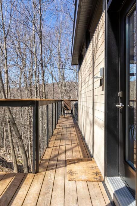 Cabin Sutton 252 - En Harmonie Avec La Nature! 빌라 외부 사진